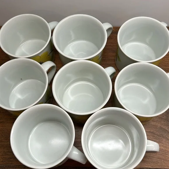 Vintage 1973 Royal Doulton Lambeth Stoneware Summer Days Pattern Set Of 8 Mugs - Picture 6 of 14